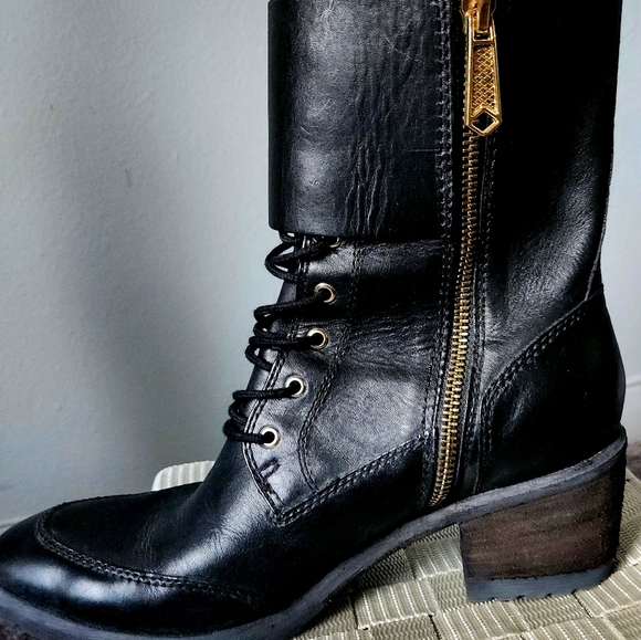 Donald Pilner Combat Boots Black w/ Gold Hardware size 7m - Picture 3 of 10